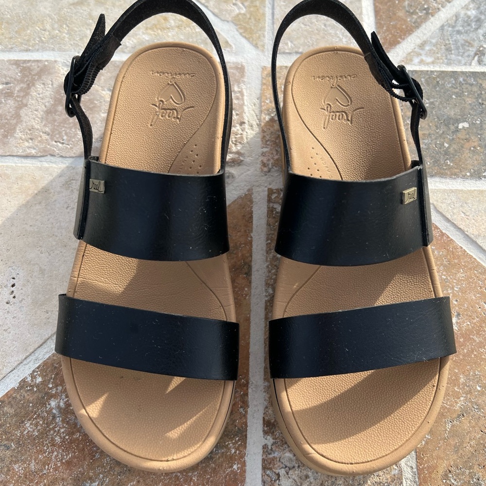 Reef Black and Tan Sandals